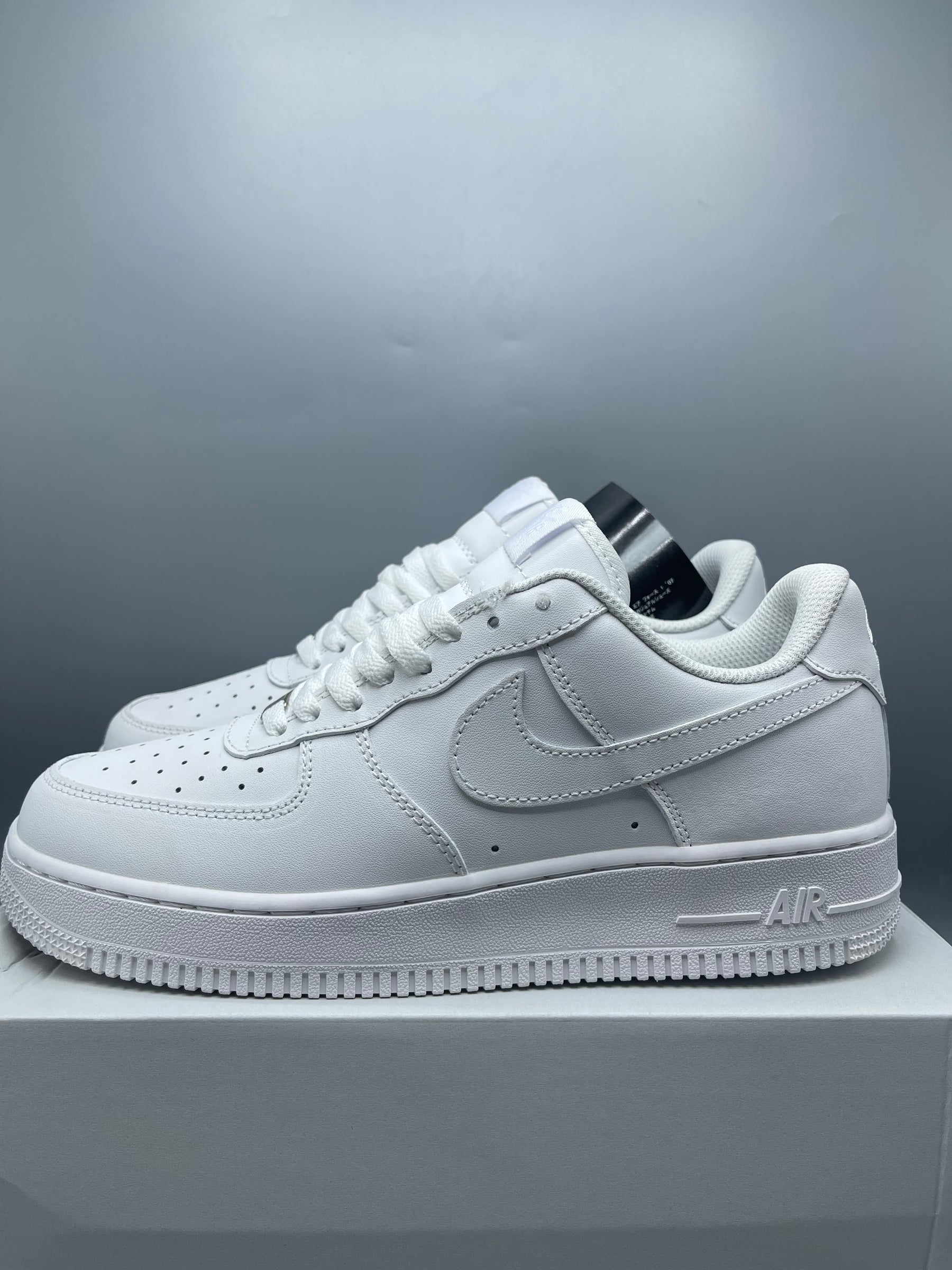 Airforce 1 uk version pure lather