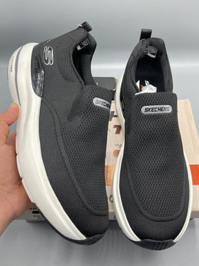 SK [ walking shoes and very comfortable