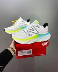 New Balance Fresh Foam x More V4