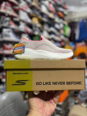 Skechers ladies article ❤   
Extra comfortable cushion foam