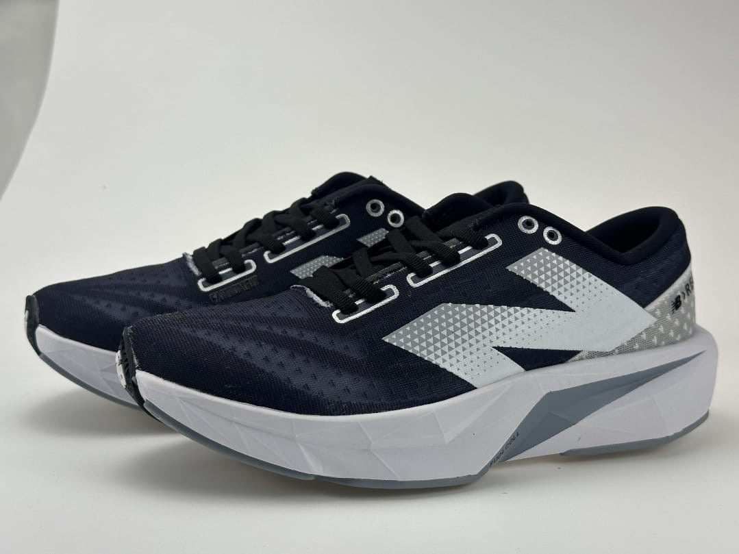 FuelCell Rebel v4 (D) Men's :Spice Blue | Limelight