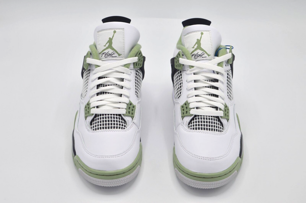 Nike Air Jordan Retro 4