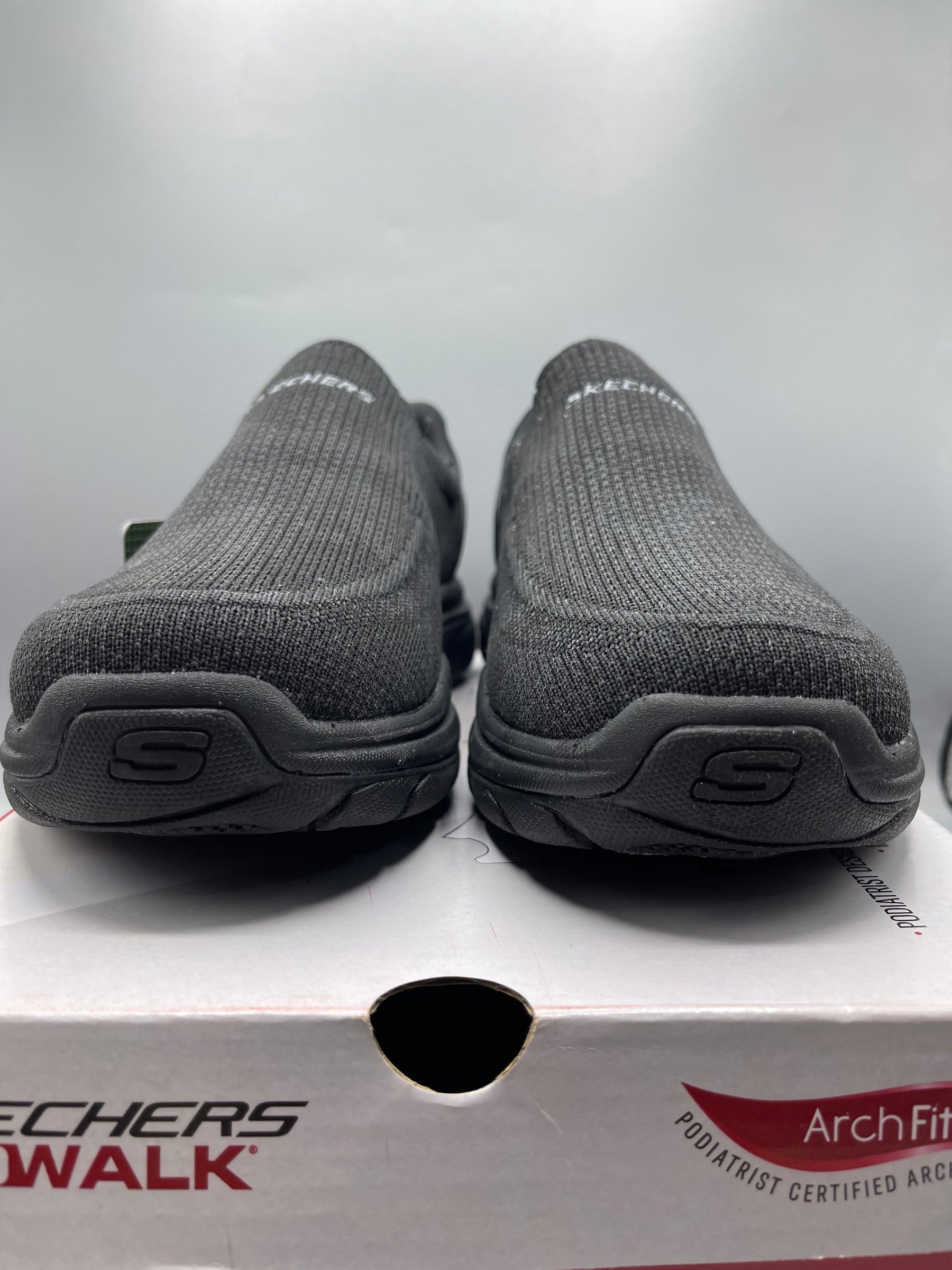 Skechers✅ triple layer medicated  foam extra comfortable.