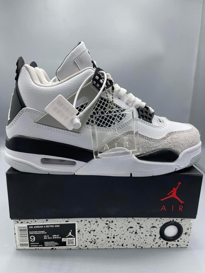 Nike Air Jordan Retro 4