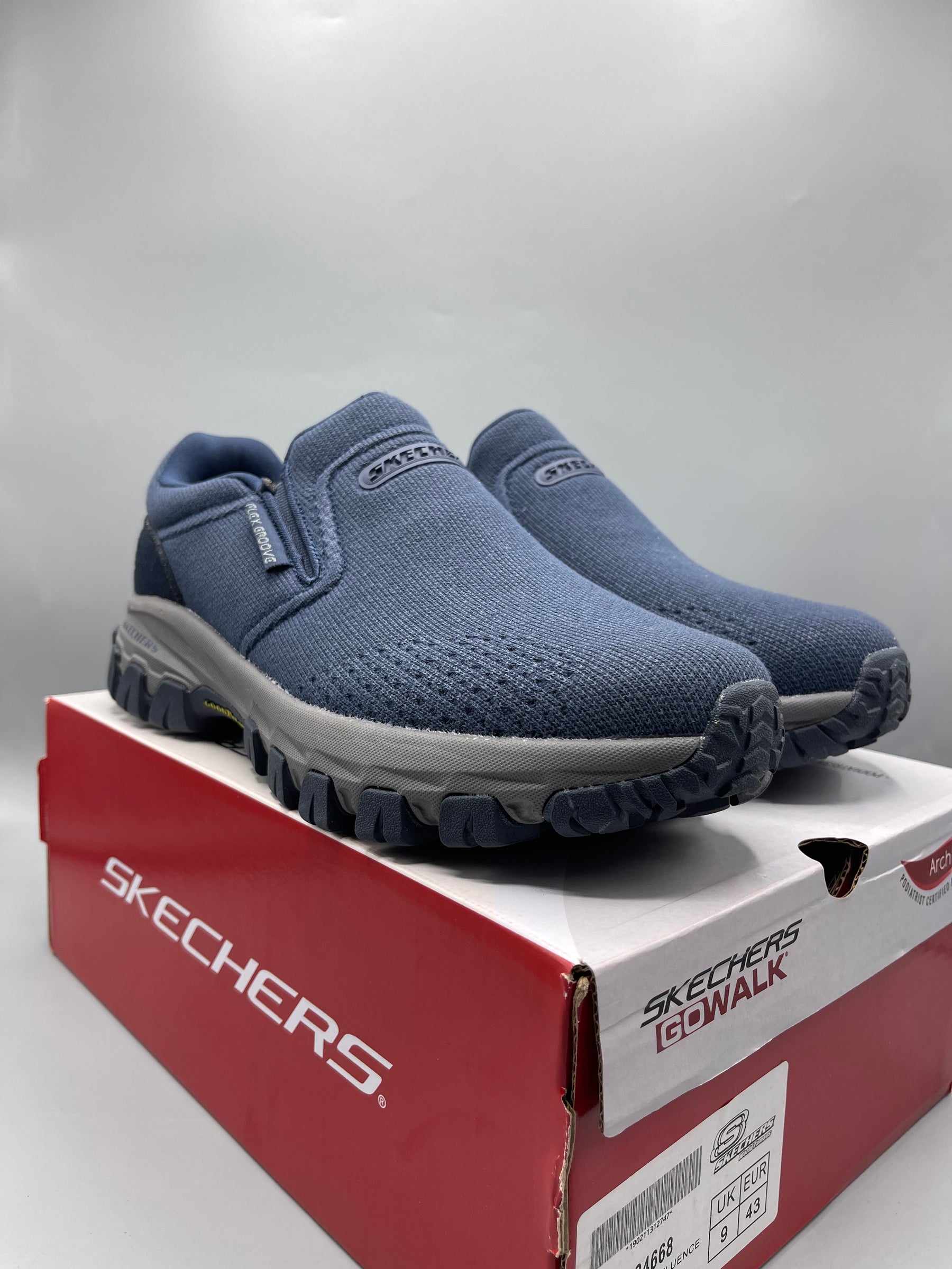 Skechers✅ triple layer medicated  foam extra comfortable.