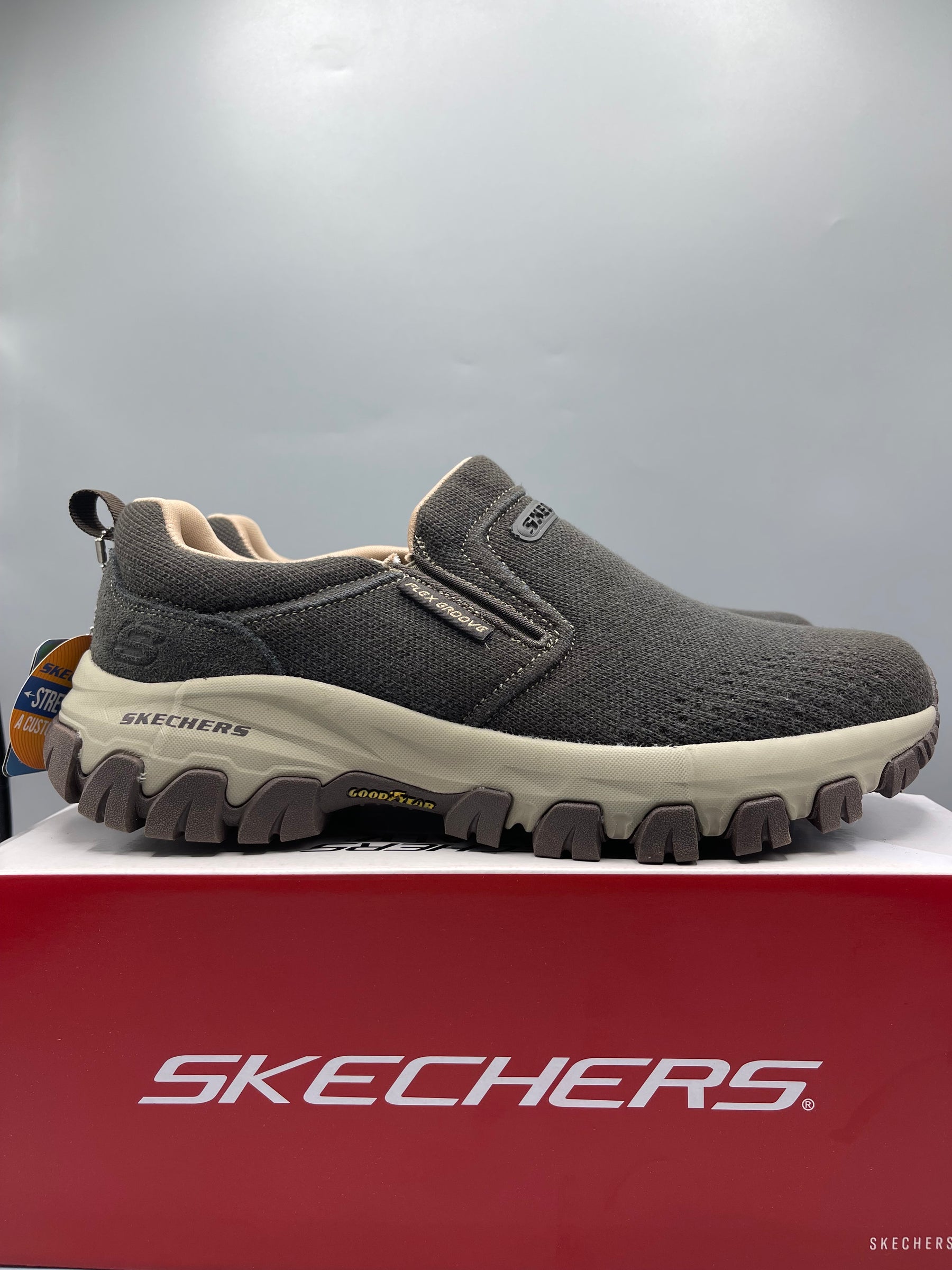 Skechers✅ triple layer medicated  foam extra comfortable.❤