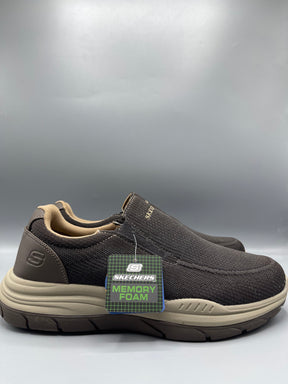 Skechers✅ triple layer medicated  foam extra comfortable.❤