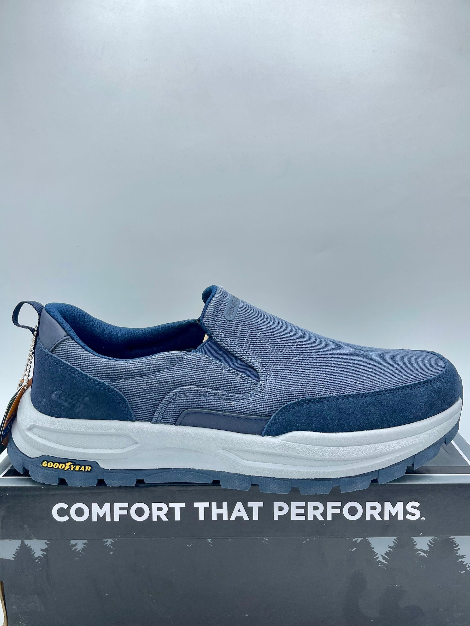 Skechers Los angles USA stock new arrival super discount offers (40 se 45)