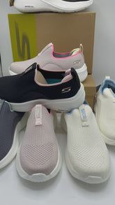 Skechers ladies article ❤   
Extra comfortable cushion foam